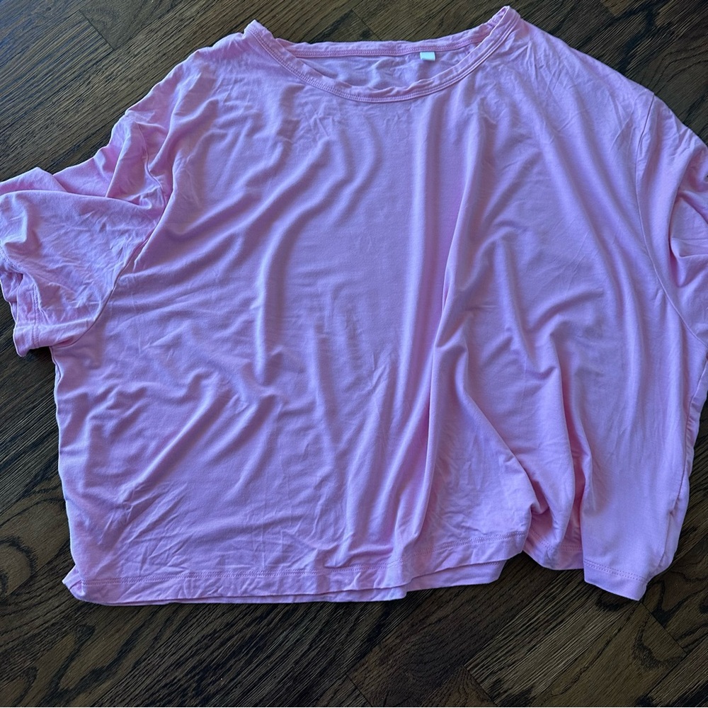 SILKS Pretty in Pink Tee shirt - Picture 2 of 16